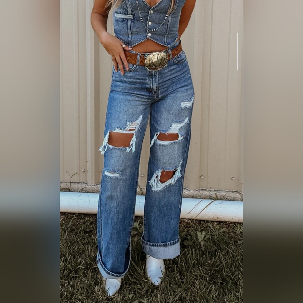 High Rise, Wide Leg jeans, New with tags, Size 11